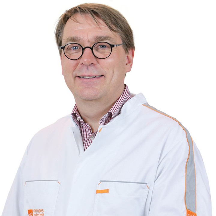 Dr. C. (Cor) van den Bos