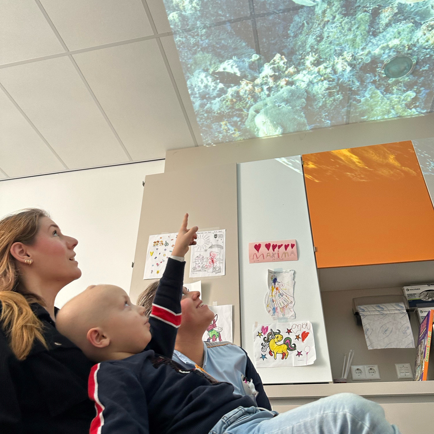 Nieuw: Qwiek.up tovert behandelkamer om tot tropische zee of racebaan